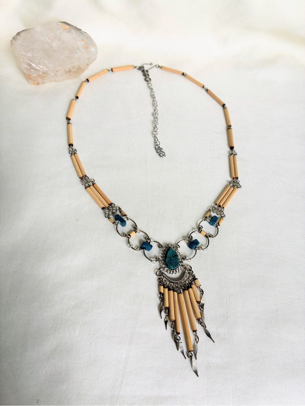 Boho style necklace with turquoise color beads #boho #festival